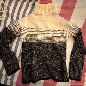 Women's Athleta Black and Cream Wool Turtleneck Sweater